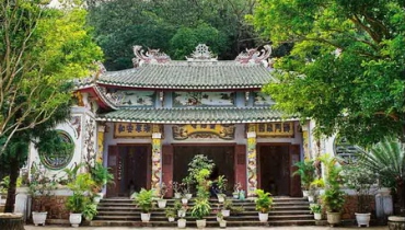 A tour of Linh Ung pagoda